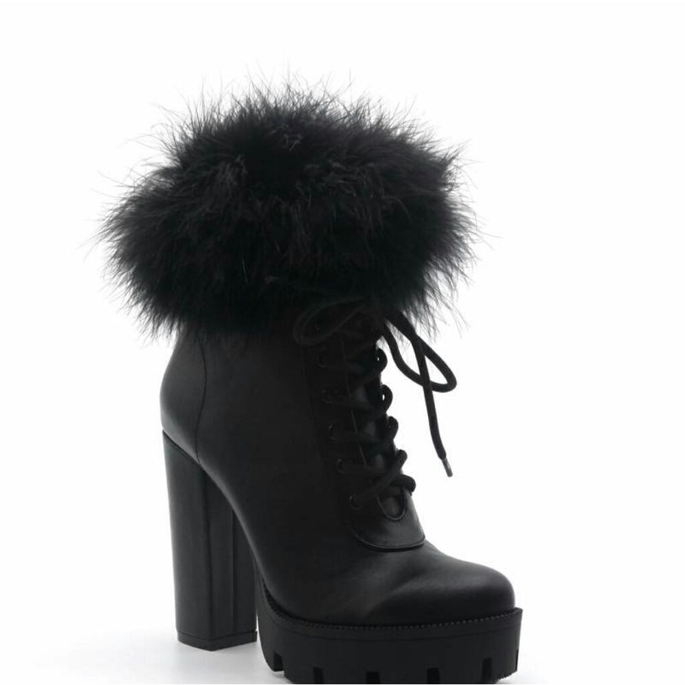 Chunky heel combat boots with fur